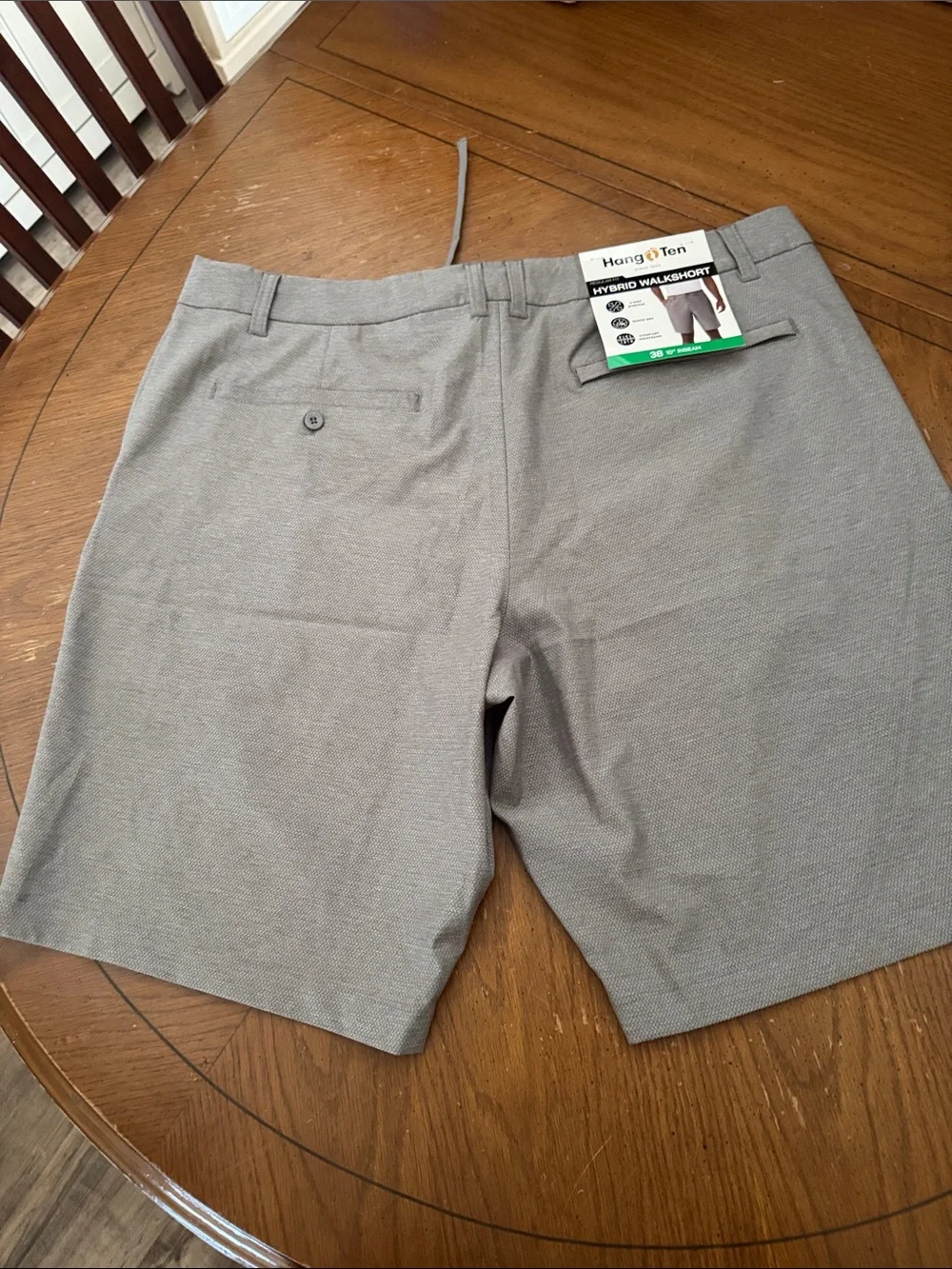 Hang Ten Hybrid Walkshort Men's Gray Flat-Front Shorts size 38 10” inseam NWT